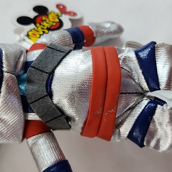 Vintage NWT Disney Goofy Space Man Plush Beanbag Figurine - Picture 6 of 13